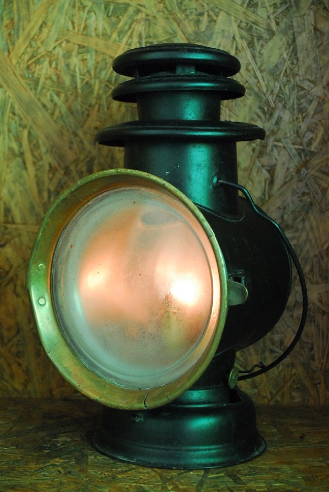 DIETZ Scout Skaters Lantern Scout Globe | SECTION-11